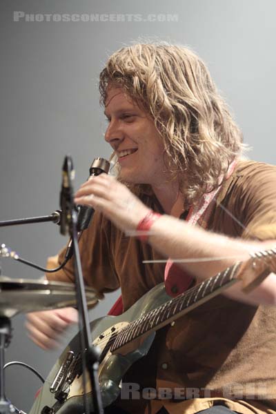 TY SEGALL - 2013-07-19 - PARIS - CentQuatre - 